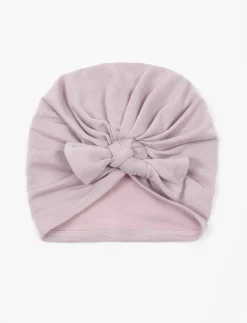 Beanie with front bow