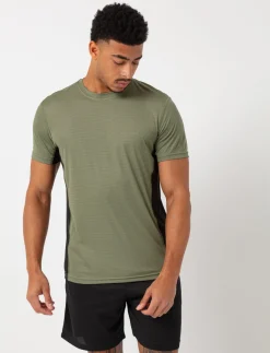 Contrast Panel Sports T-shirt