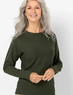 Crew-neck Knit Sweater