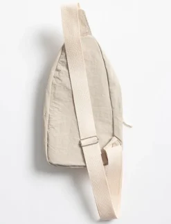 Crossbody Bag with Zipper Closure