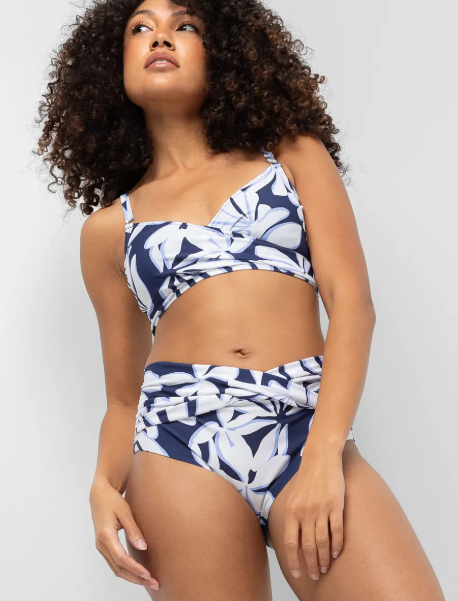 D-cup Cross-front Bikini Top