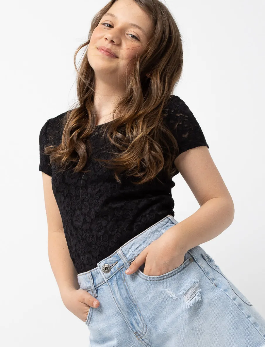 Fitted Lace T-shirt