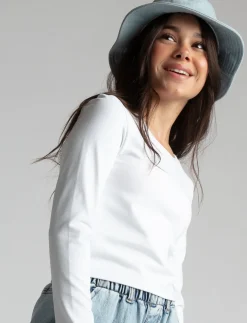 Fitted Long-sleeve T-shirt