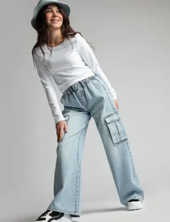 Fitted Long-sleeve T-shirt