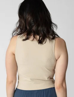 Fitted V-neck Tank top
