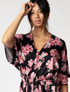 Floral Short-sleeve Kimono