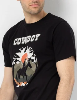 Graphic Crew-neck T-shirt