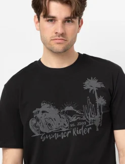 Graphic Crew-neck T-shirt