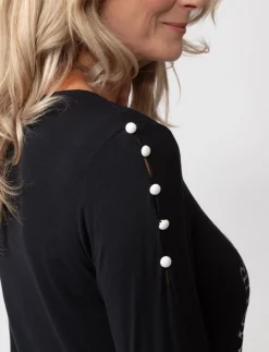 Graphic Long-sleeve T-shirt