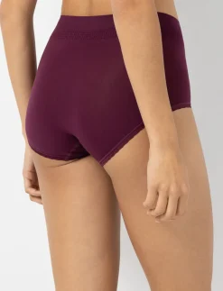 High-waist Lace Panty