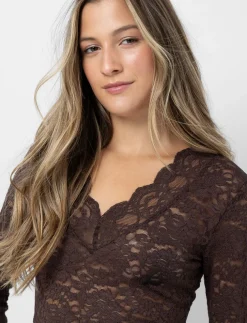 Lace V-neck T-shirt