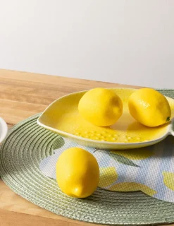 Lemon-shaped Dish
