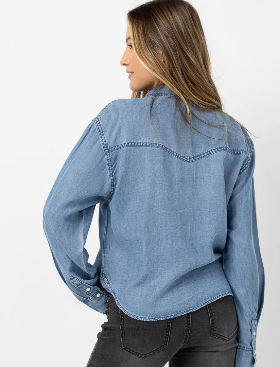 Light Wash Shirt with Pockets