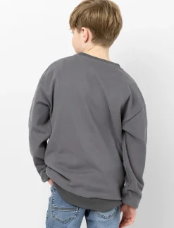 Long-sleeved fleece sweater