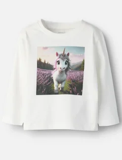 Long-sleeved T-shirt
