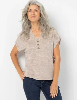Loose-fit T-shirt with Buttons