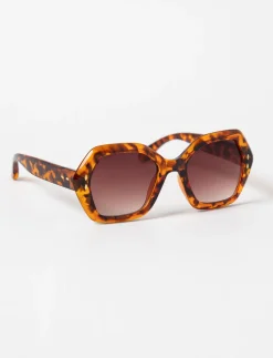Lunettes de soleil surdimensionnées