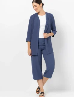 Pull-on Capri Pants