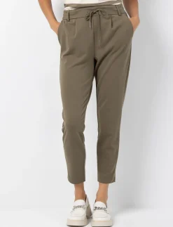 Pull-on Slim Pants