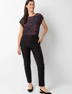 Pull-on Slim-leg Pants