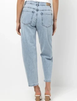 Regular Waist Jeans