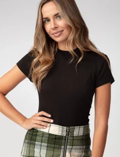 Ribbed Short-sleeve T-shirt
