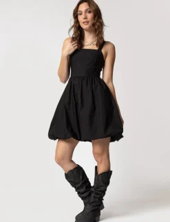 Short Puffed Dress