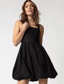 Short Puffed Dress