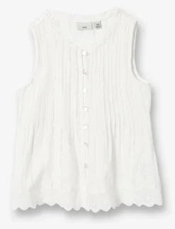 Sleeveless blouse