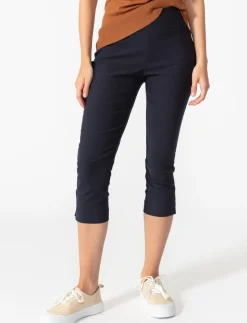 Slim Pull-on Capris