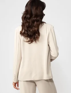 Solid Buttoned Blazer