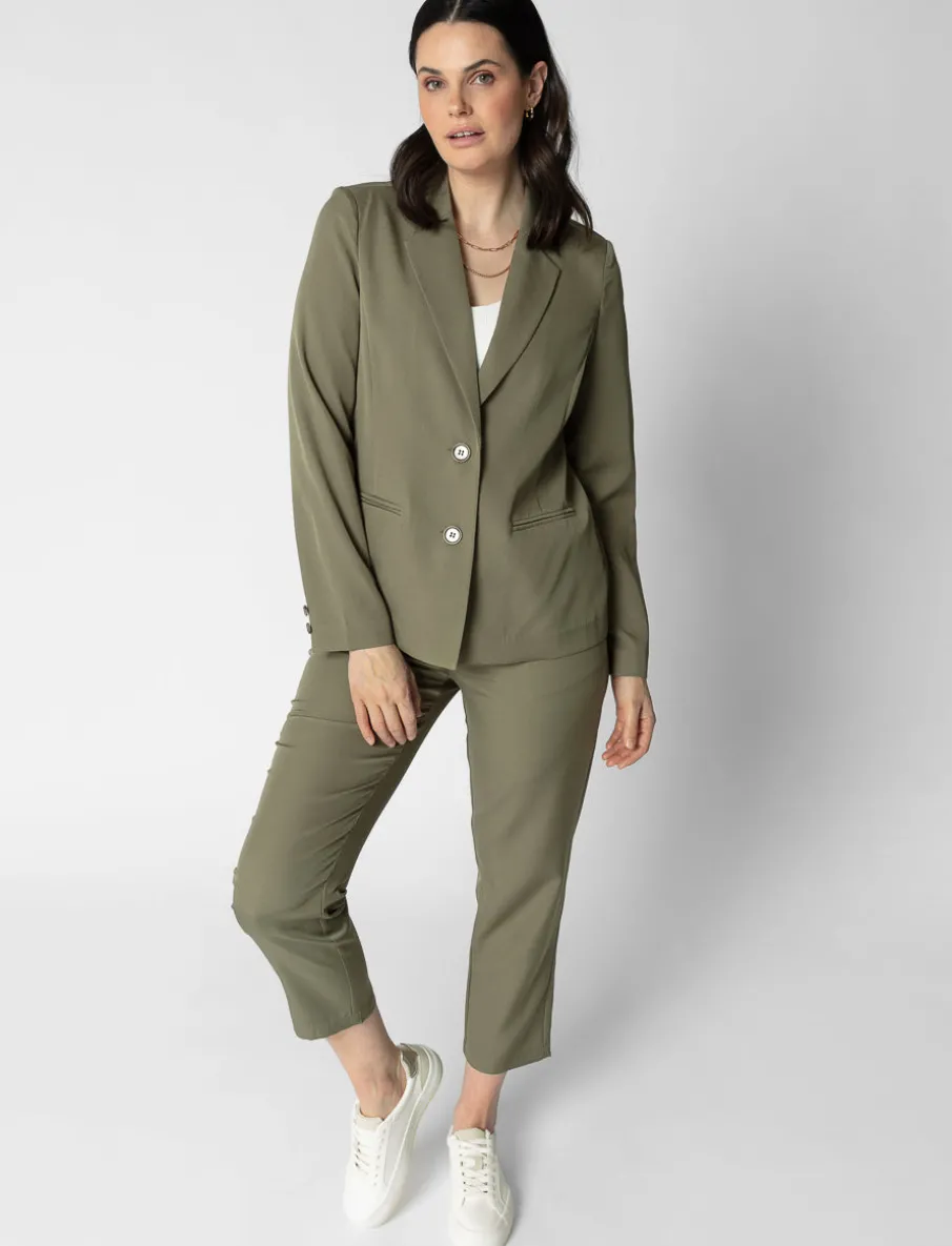 Solid Buttoned Blazer