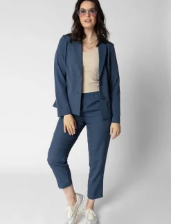 Solid Buttoned Blazer