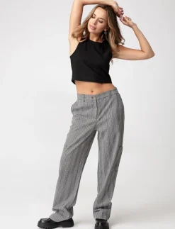 Solid Cropped Tank Top
