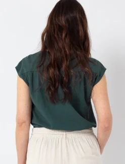 Solid Structured-sleeve T-shirt
