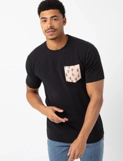Solid T-shirt with Graphic Pocket