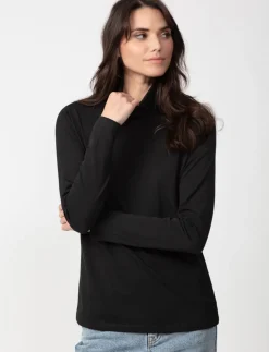 Solid Turtleneck T-shirt