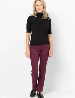 Straight-leg Jeans