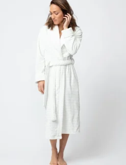 Textured Plush Bathrobe