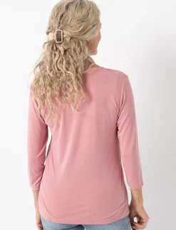 V-neck 3/4-sleeve T-shirt