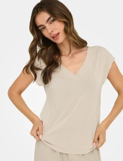V-neck T-shirt