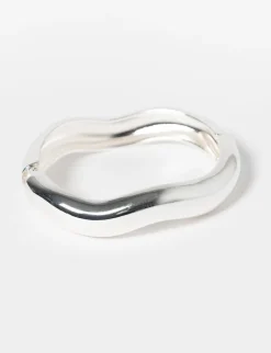 Wavy-shaped Bangle Bracelet
