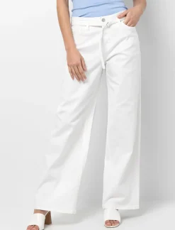 Wide Leg Jeans with Belt