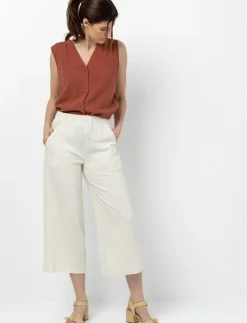 Wide-leg Capri Pants