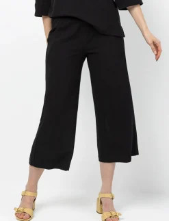 Wide-leg Capri Pants