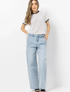 Wide-leg Jeans