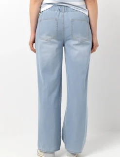 Wide-leg Jeans