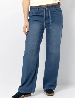 Wide-leg Jeans