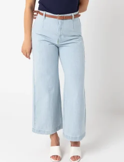 Wide-leg Jeans with Belt
