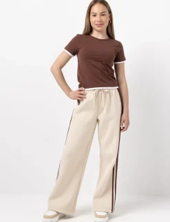 Wide-leg Pants with Contrast Stripes